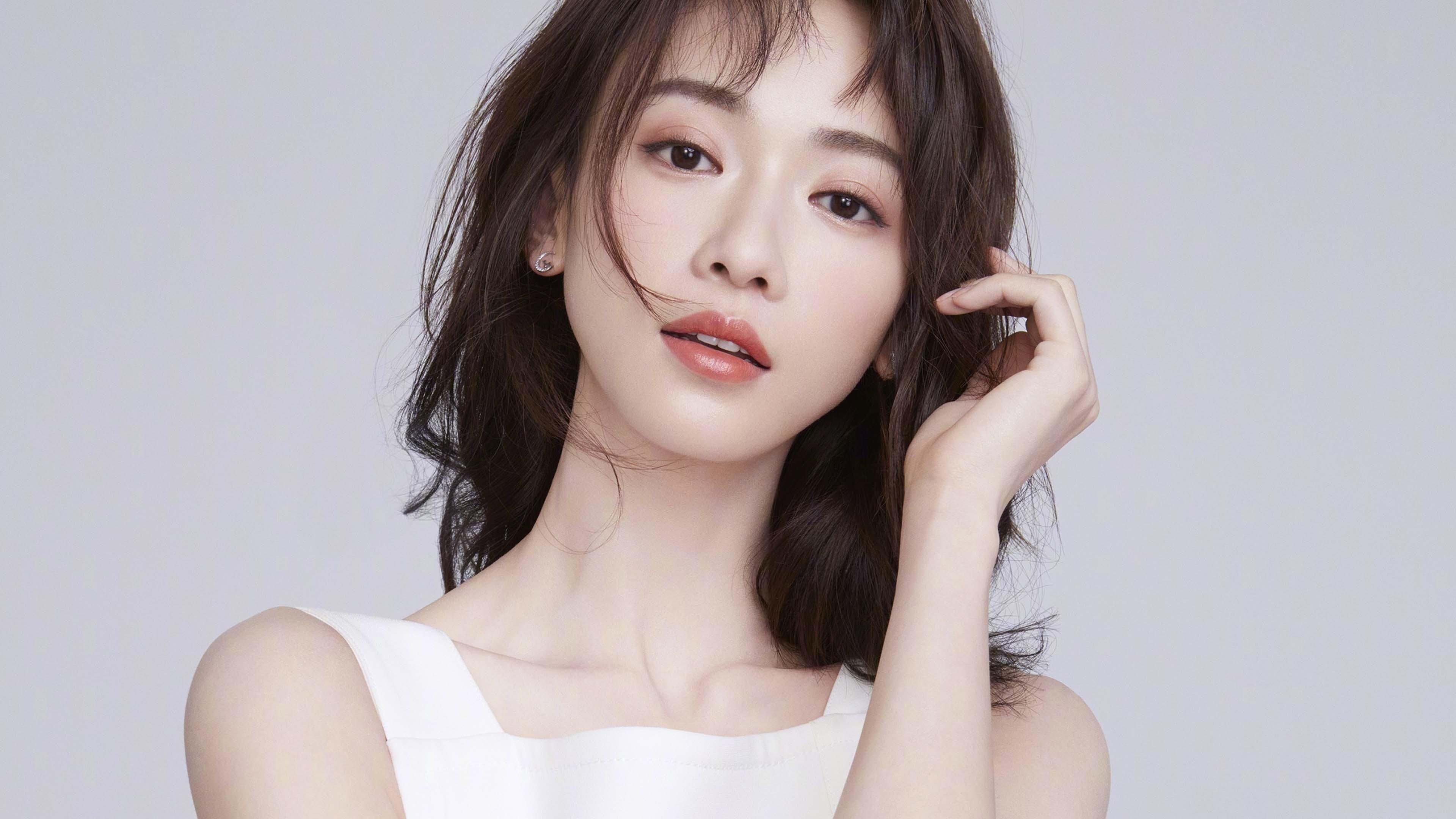 波兰选手再度晋级大赛四强，表现亮眼，波兰6名选手
