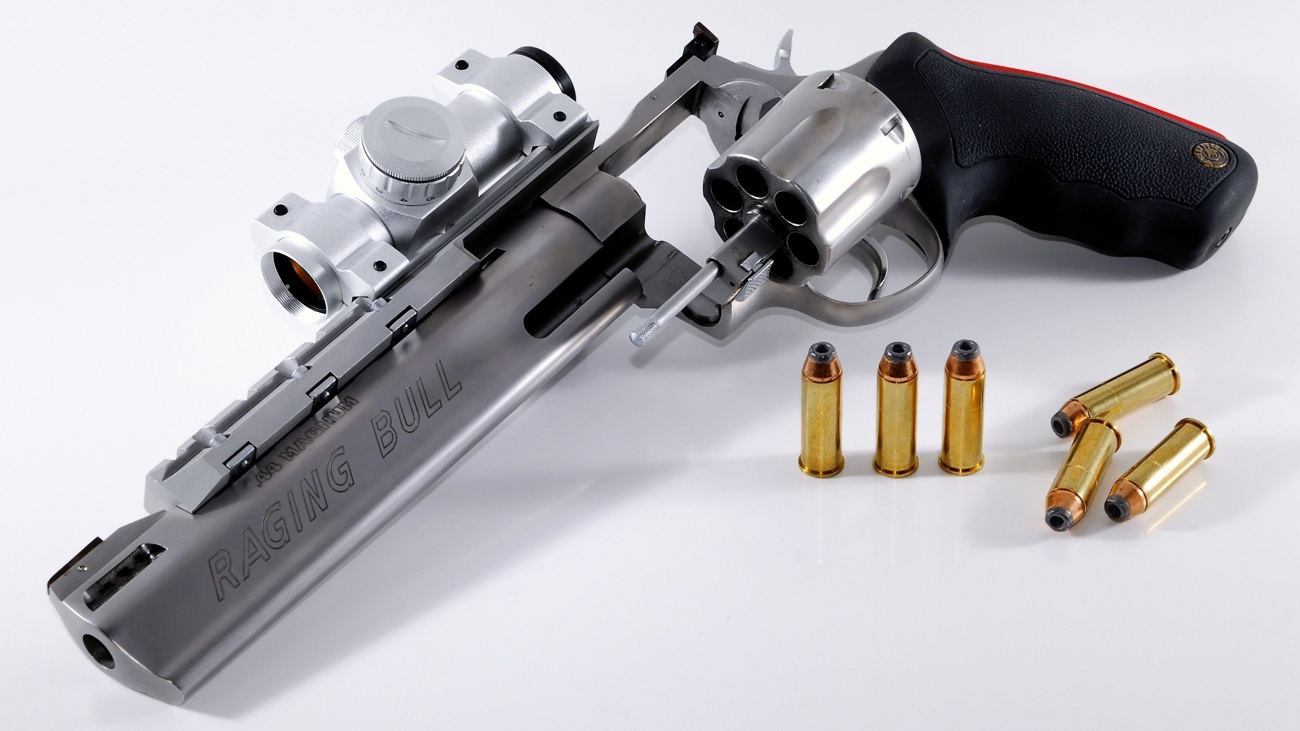 AYX GAMING-曼联内部视频记录更衣室温情瞬间，曼联的视频